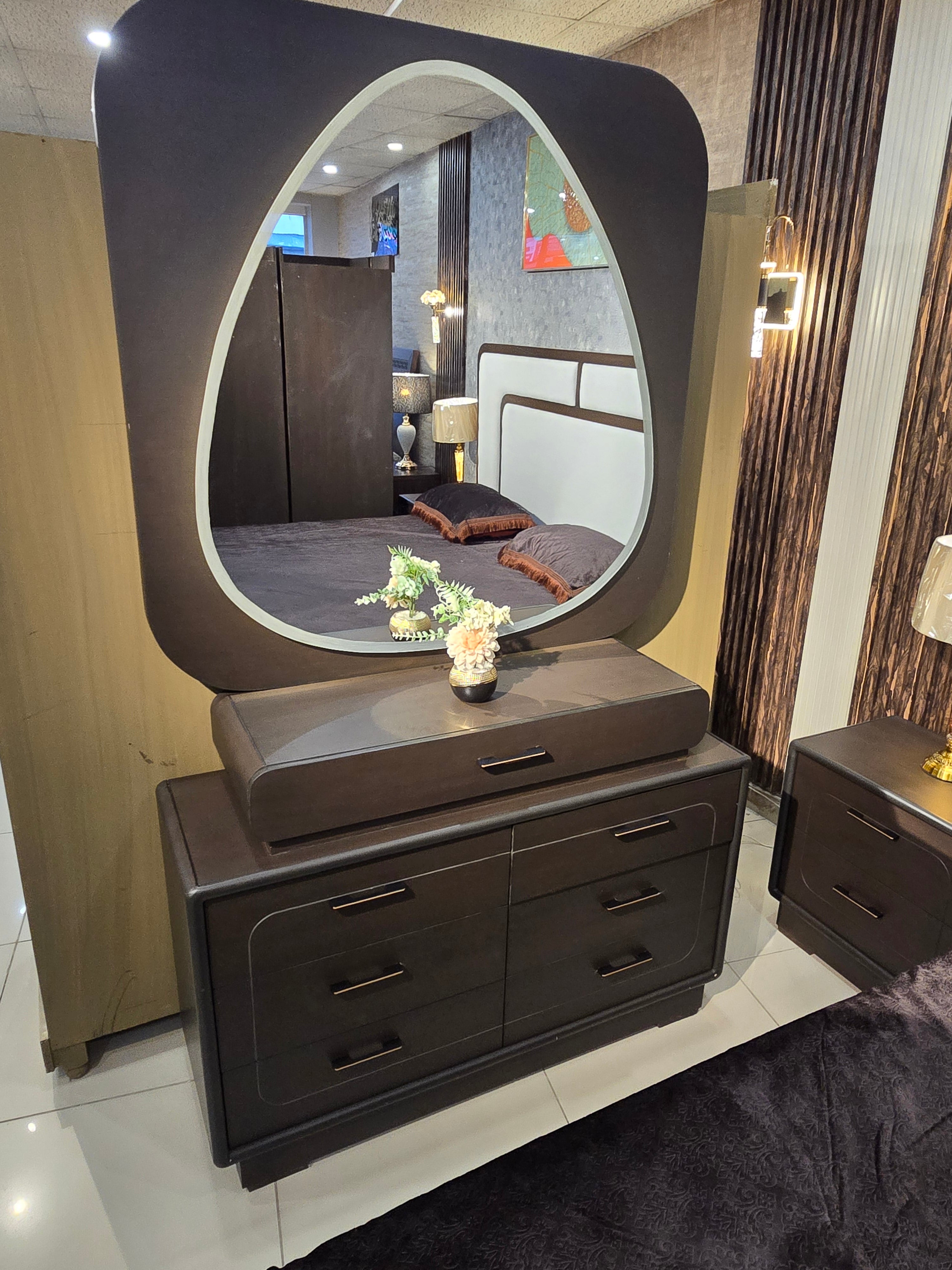 Modern Contrast Upholstered Bed with Leaf-Mirror Dressing Table