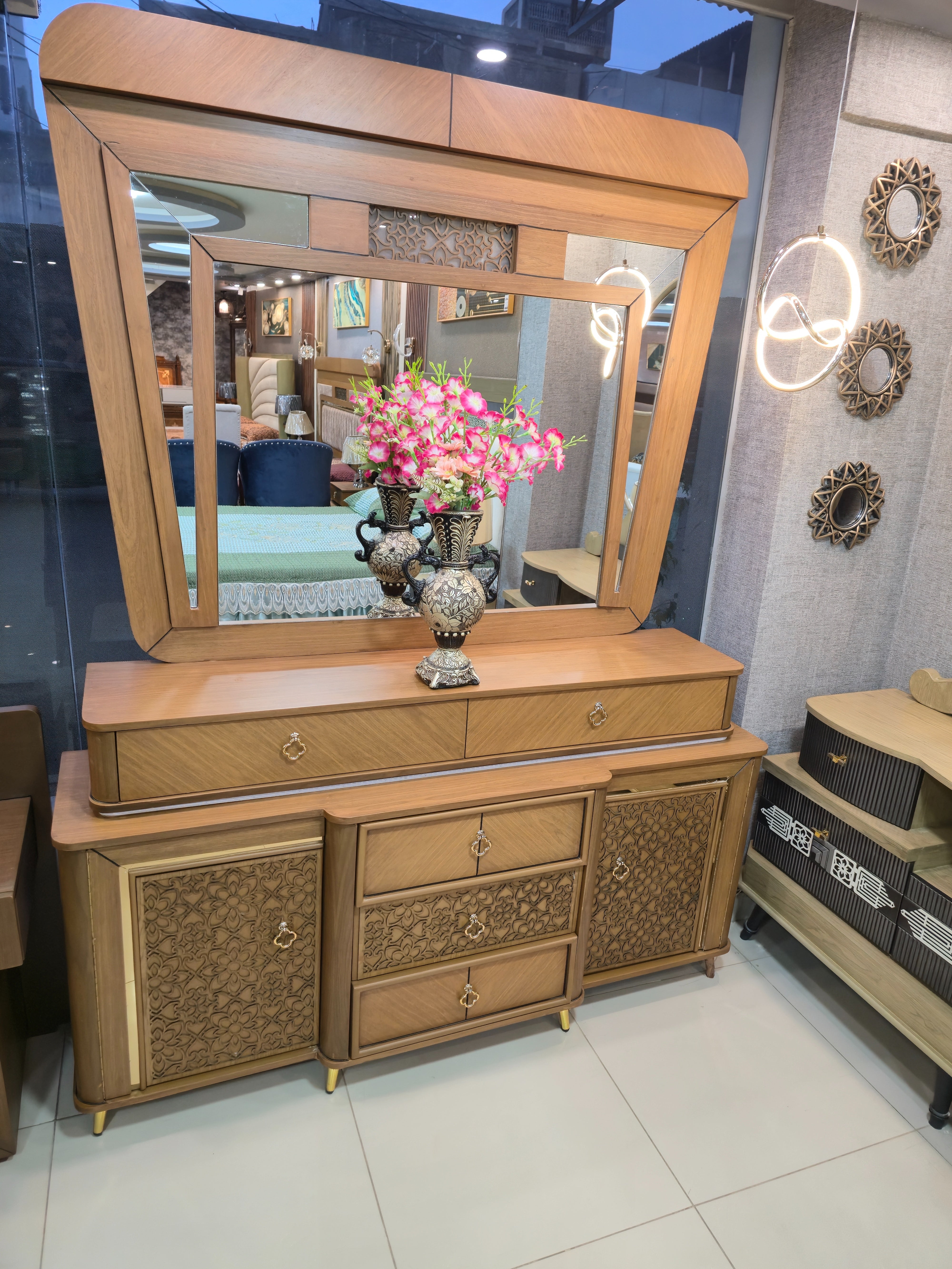 Luxury Arabic Style Bedroom Set in Walnut Finish with Dressing Table | Mumtaz Bashir Furniture Multan